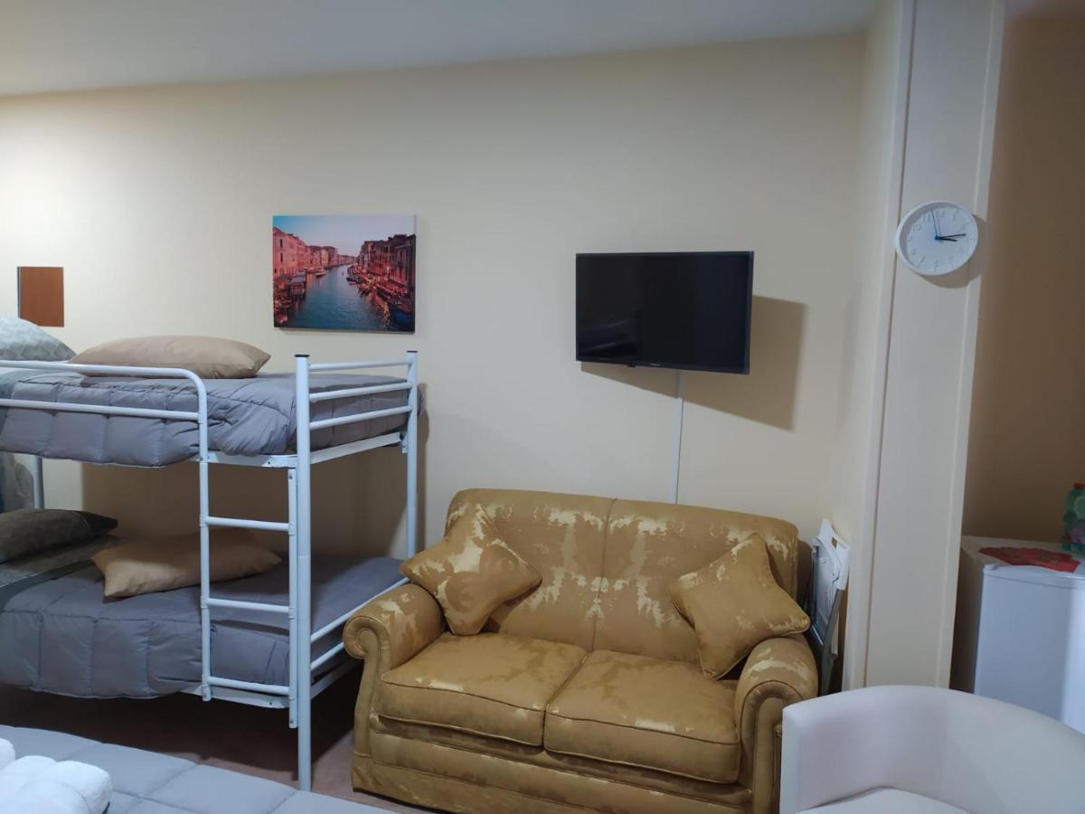 אבלינו La Torre B&B מראה חיצוני תמונה