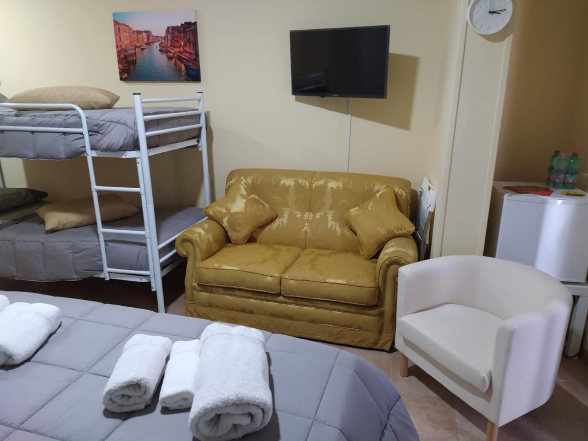 אבלינו La Torre B&B מראה חיצוני תמונה